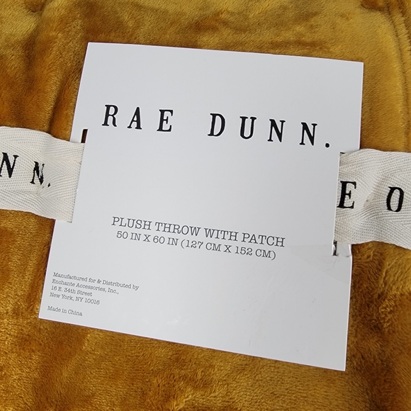 Rae Dunn Plush Throw with GATHER patch - Picture 4 of 9